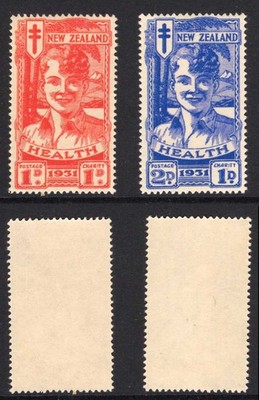 new-zealand-smiling-boys-pair-with-gum-but-these-look-fake