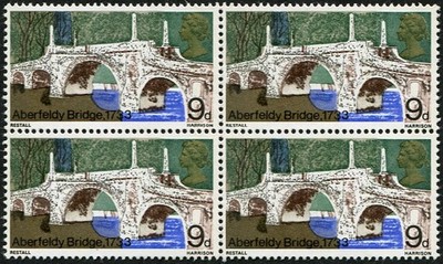 1968-bridges-9d-sg-764-variety-restall-redrawn-on-top-r-h-copy-in