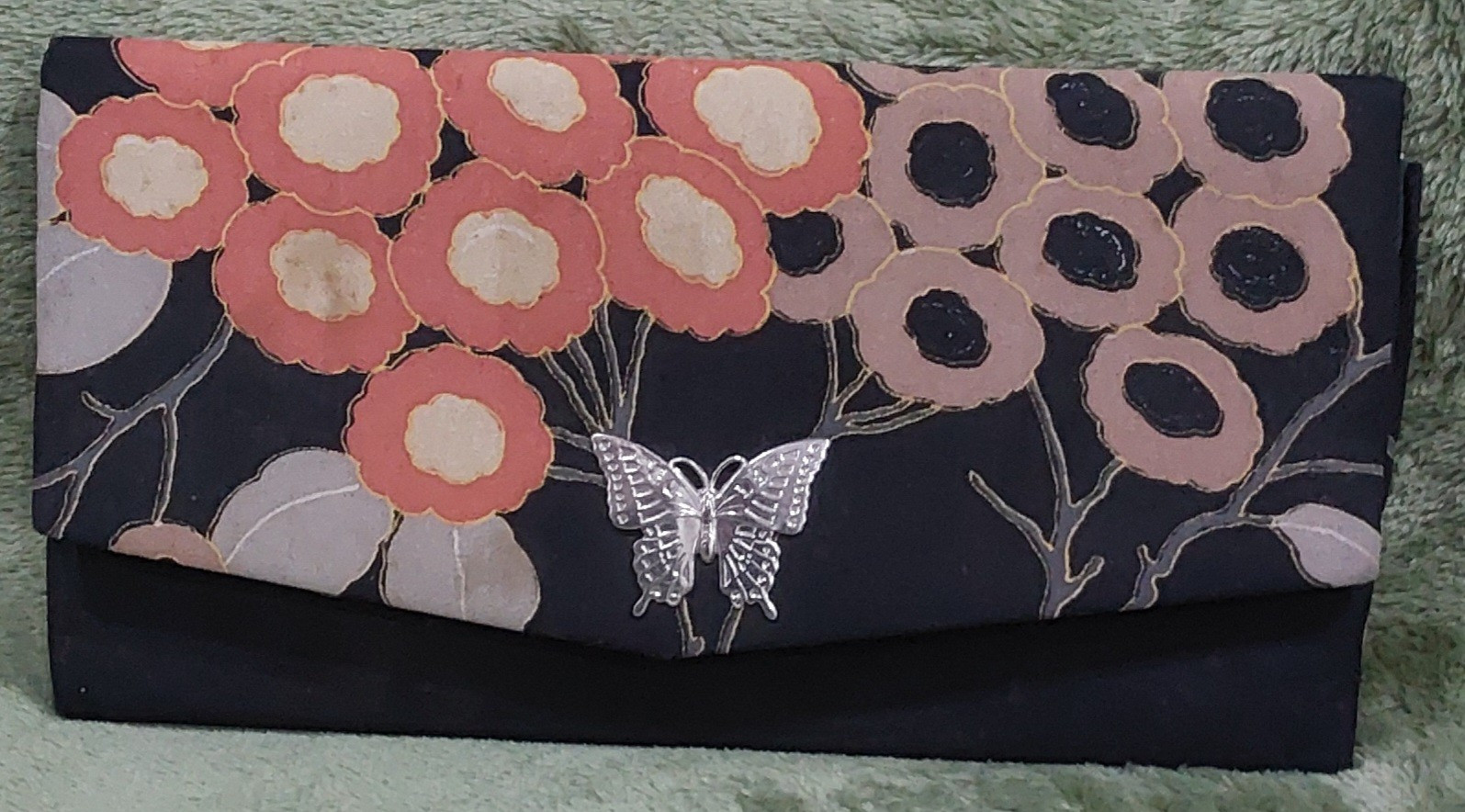 womans-fashion-clutch-bag-23-x-12cm-floral-design-vintage-pre-loved