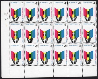 australia-bw473e-dark-hands-and-bw473g-short-i-in-australia-u-m