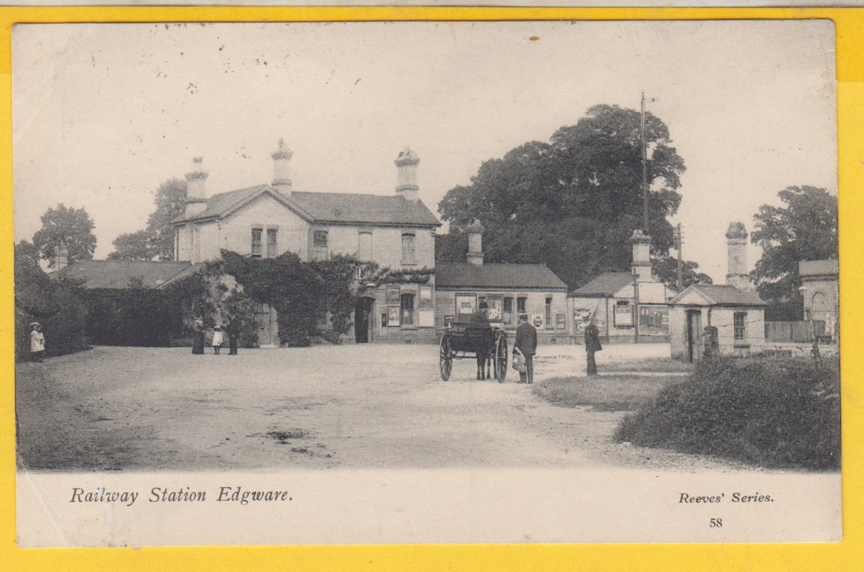postcard-edgware-railway-station