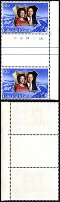 falkland-is-sg290-10p-gutter-pair-m-m-top-stamp-corner-crease