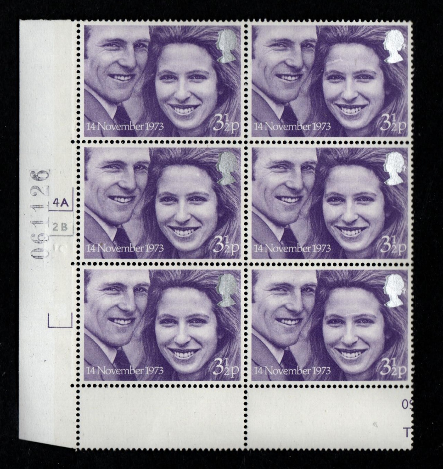 1973-sg941-3p-royal-silver-wedding-cylinder-no-dot-from-miscut-sheet-unmounted