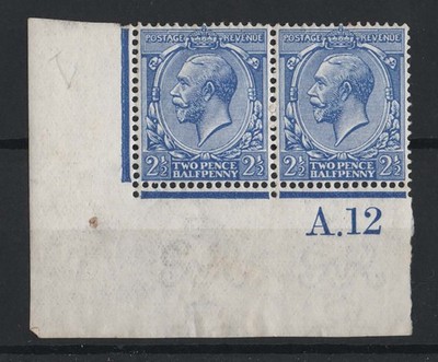 gb-1912-2d-blue-sg372-a-12-corner-pair-stamps-um-small-blemish-in-margin