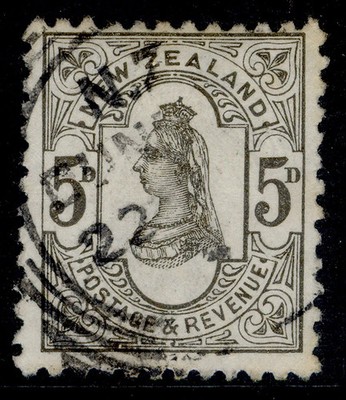 new-zealand-qv-sg200-5d-olive-black-fine-used-cat-32