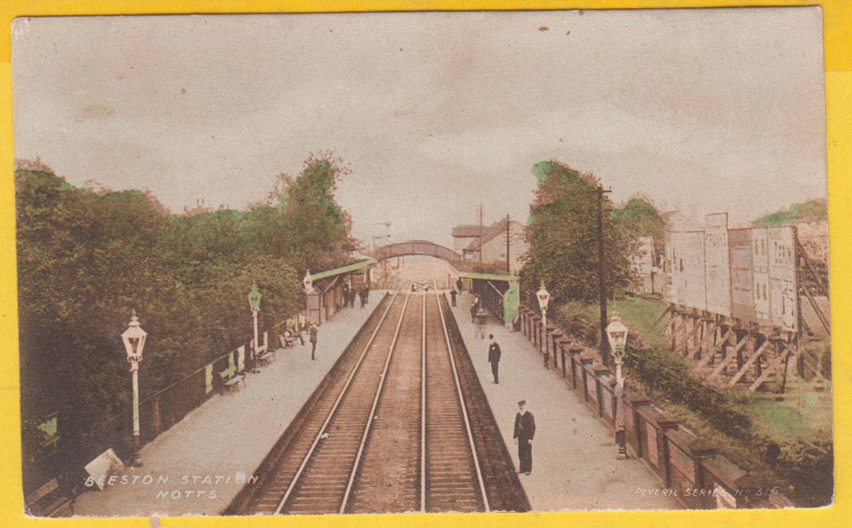 postcard-beeston-railway-station