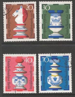 germany-berlin-sgb424-7-1972-chessmen-fine-used