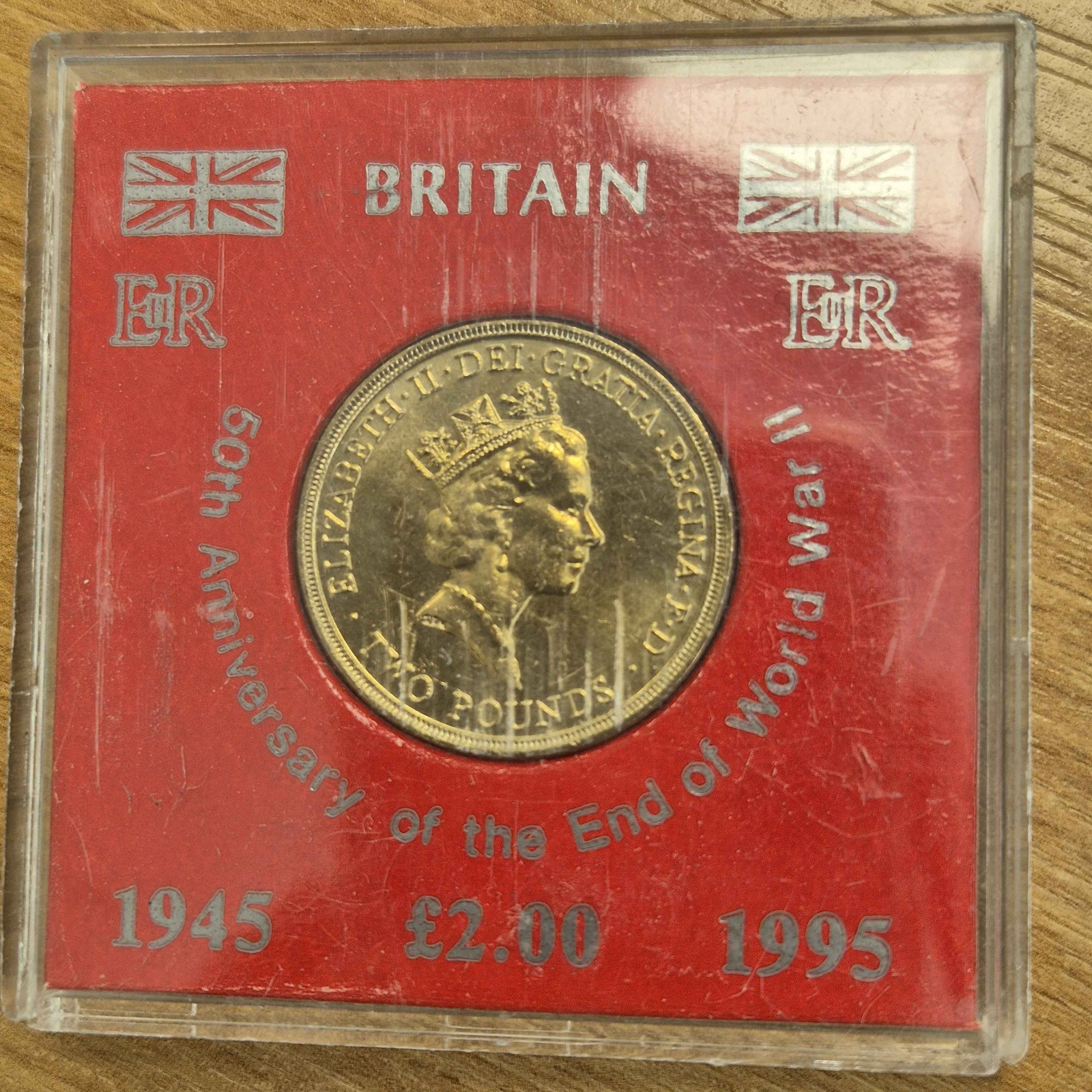 1945-1995-queen-elizabeth-dove-of-peace-2-coin-in-case-end-of-world-war-ii