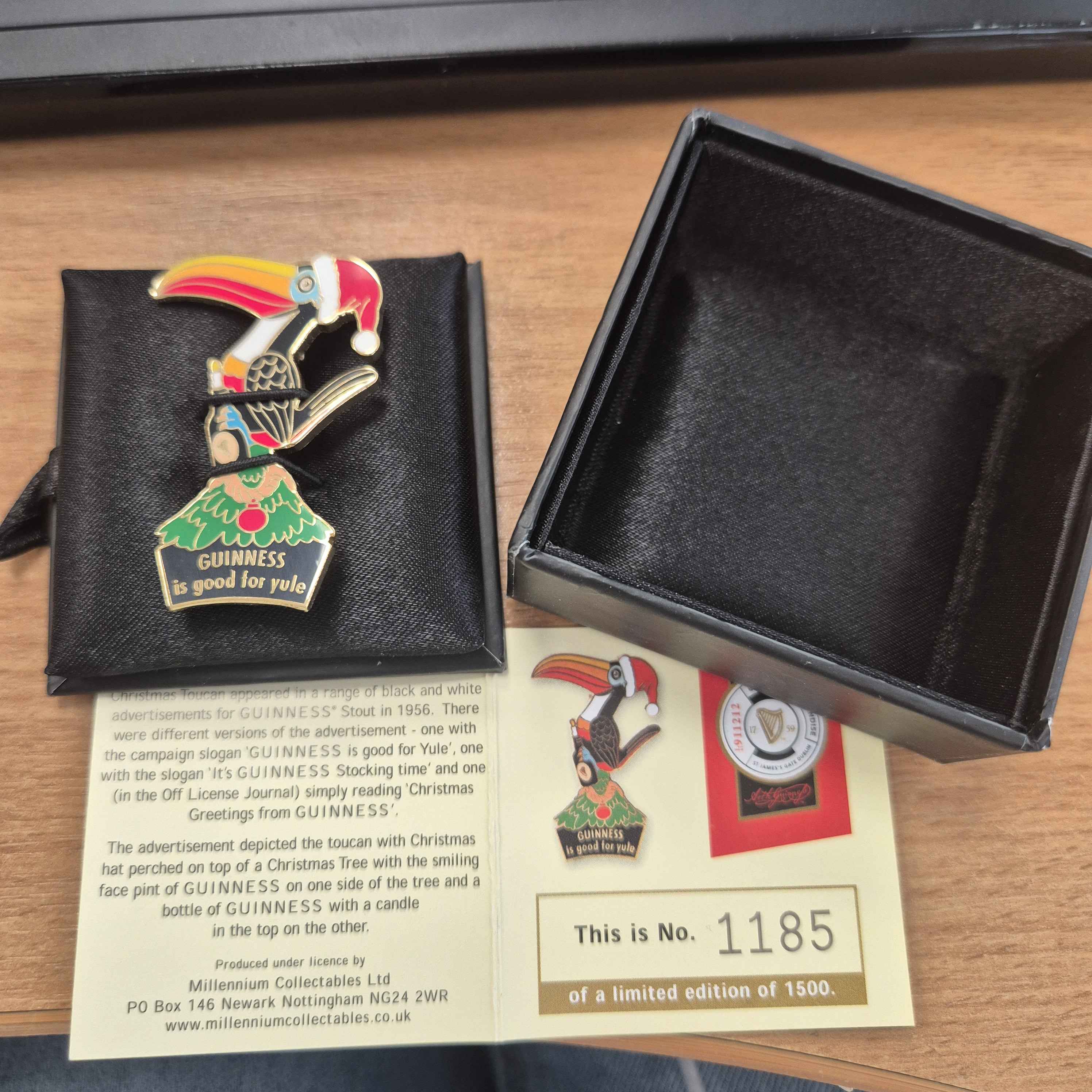 guinness-is-good-for-yule-pin-badge-limited-edition-no-1185-of-1500-with-box