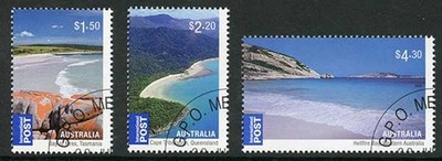australia-sg3426-8-2010-beaches-international-stamps-set-of-3-fine-used