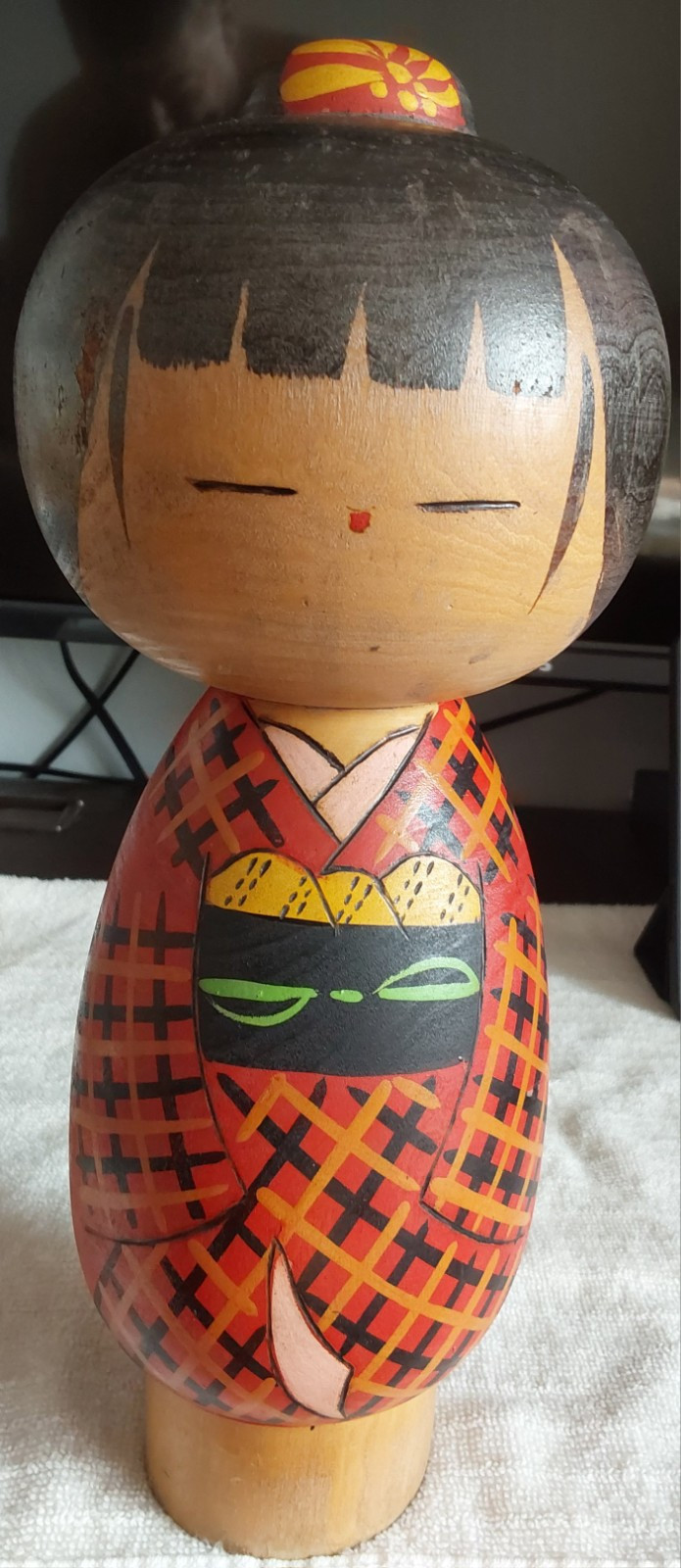 vintage-kokeshi-doll-30cm-1-086-kilo-pre-loved