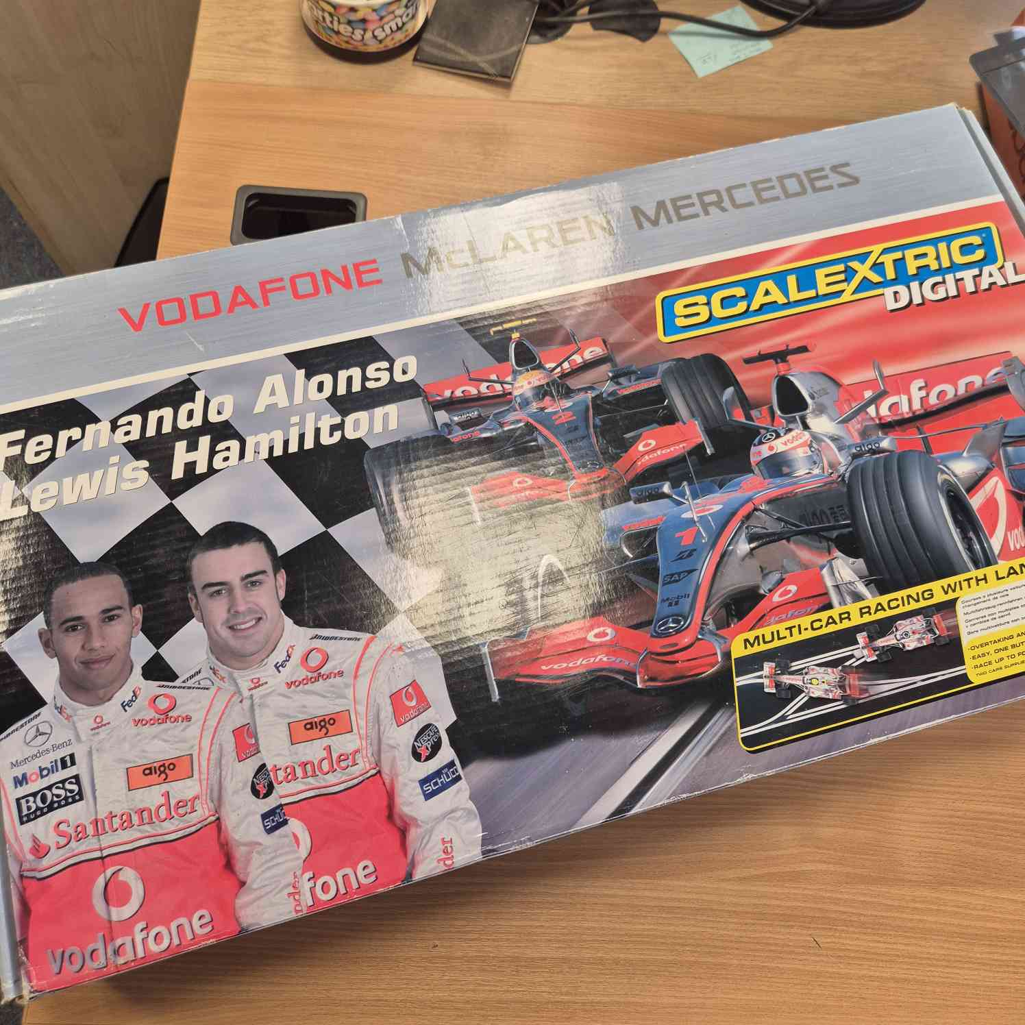 scalextric-vodafone-mclaren-mercedes-lewis-hamilton-fernando-alonso-box-set