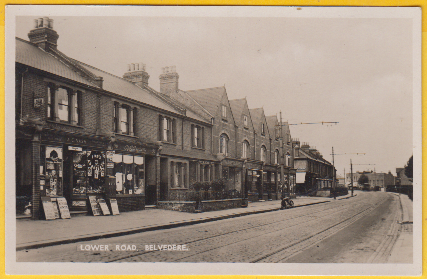 kent-belvedere-lower-road-street-scene-showing-shops