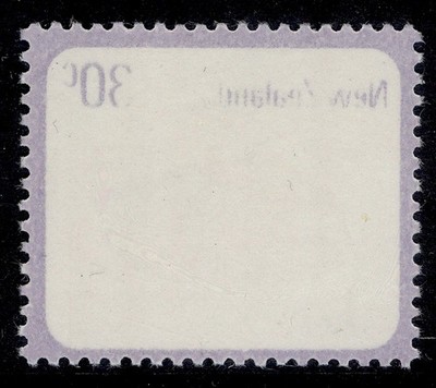 new-zealand-qeii-sg1100-var-1975-81-defin-30c-violet-colour-offset-on-back-mnh