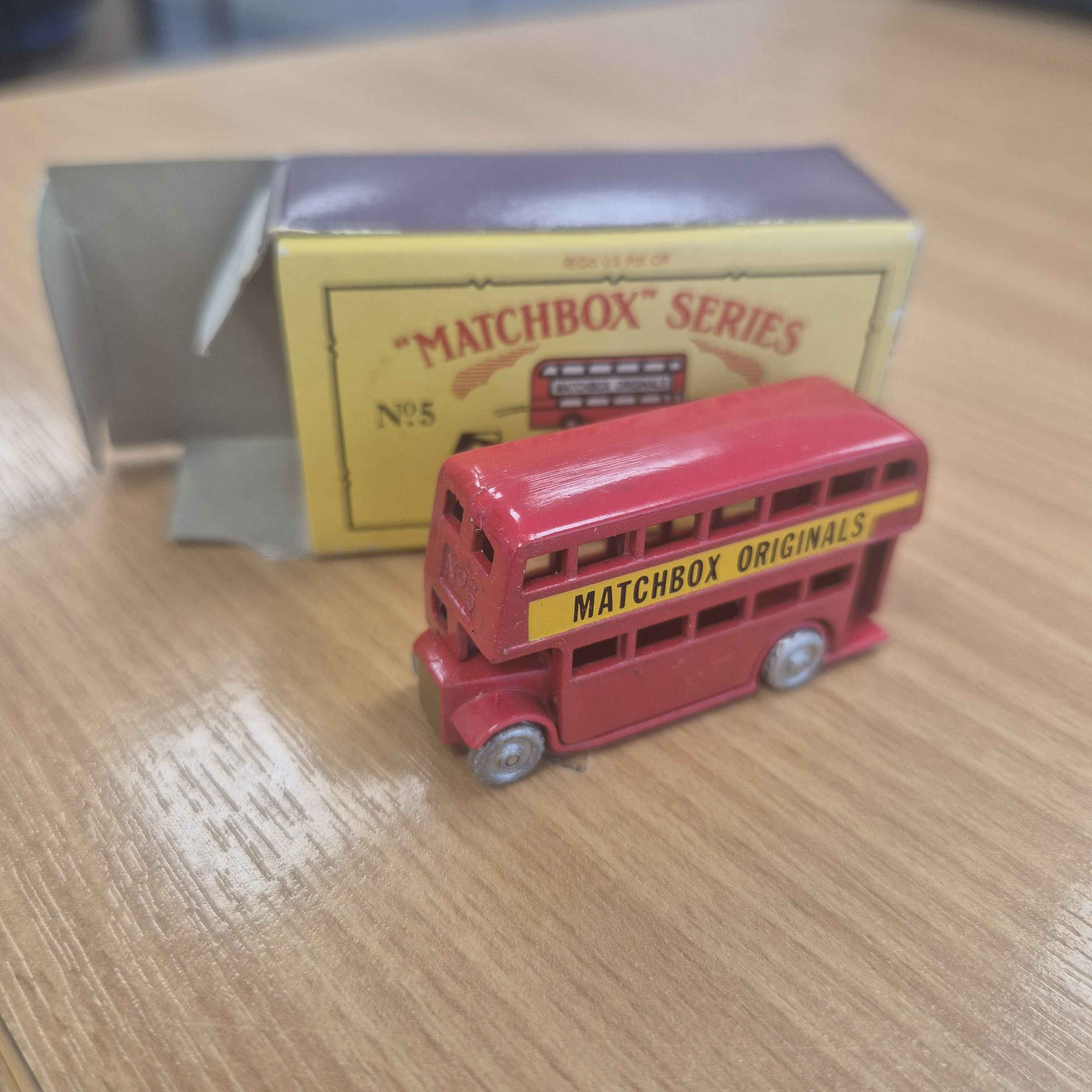 matchbox-series-moko-lesney-no-5-london-bus-with-box
