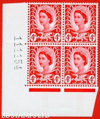 sg-w10-xw9b-wales-4d-bright-vermilion-an-unmounted-left-hand-bottom-c-b84341