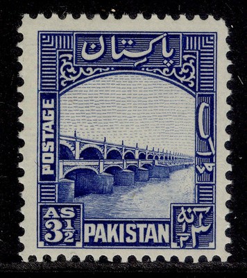 pakistan-gvi-sg32-3a-bright-blue-m-mint