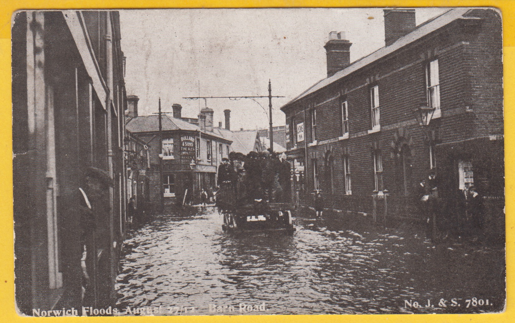 postcard-norfolk-floods-august-2712-barn-road