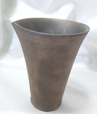antique-japanese-potters-uniform-ceramic-cup-w-pattern-metal-glaze-11cm-175gms