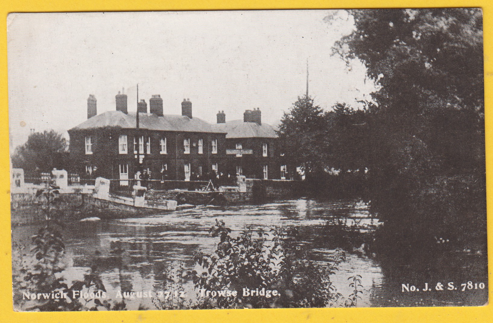 postcard-norfolk-floods-august-2712-trowse-bridge