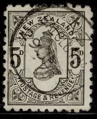 new-zealand-qv-sg223-5d-olive-black-very-fine-used-cat-32-cds-pmk