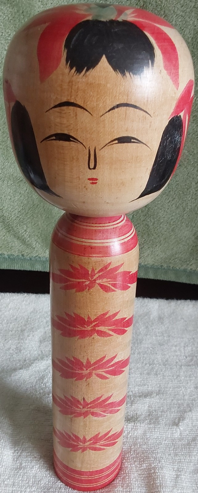 vintage-signed-kokeshi-doll-32cm-0-570-kilo-pre-loved